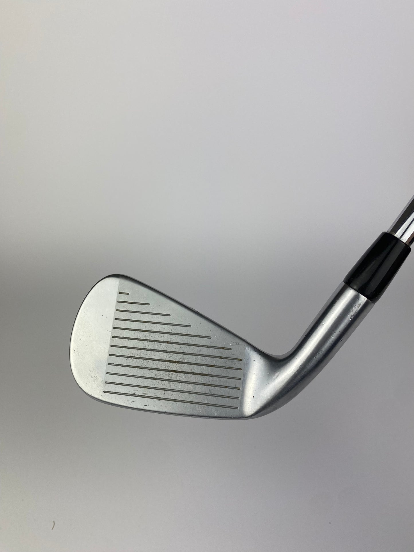 Titleist 712U 2 Iron - Right Handed (39.75")