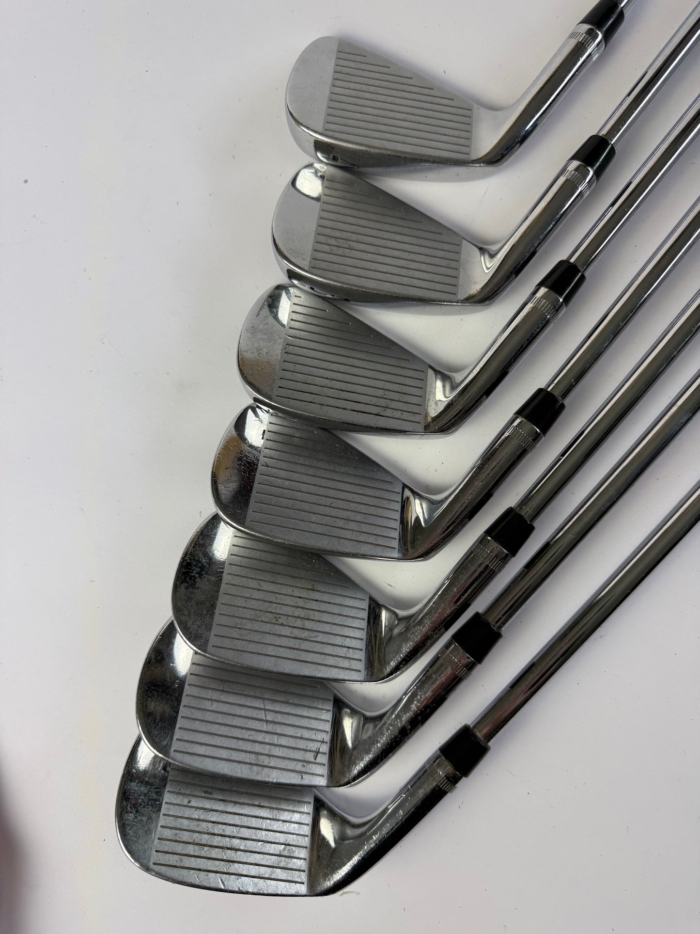 Wilson Staff FG Tour V2 Irons 4-PW - Right Handed (Standard)