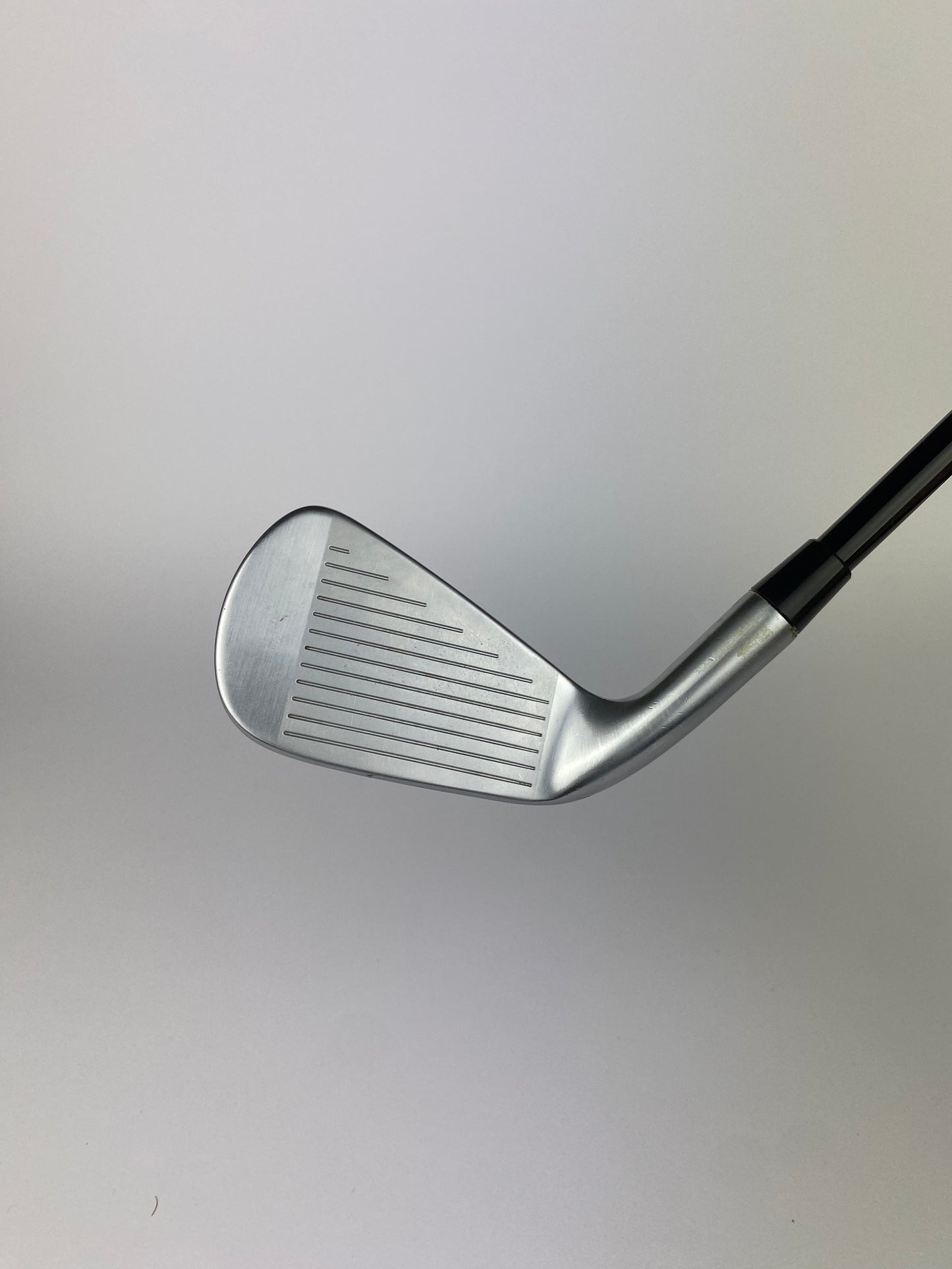 Titleist 712U 2 Iron - Right Handed (39.75")