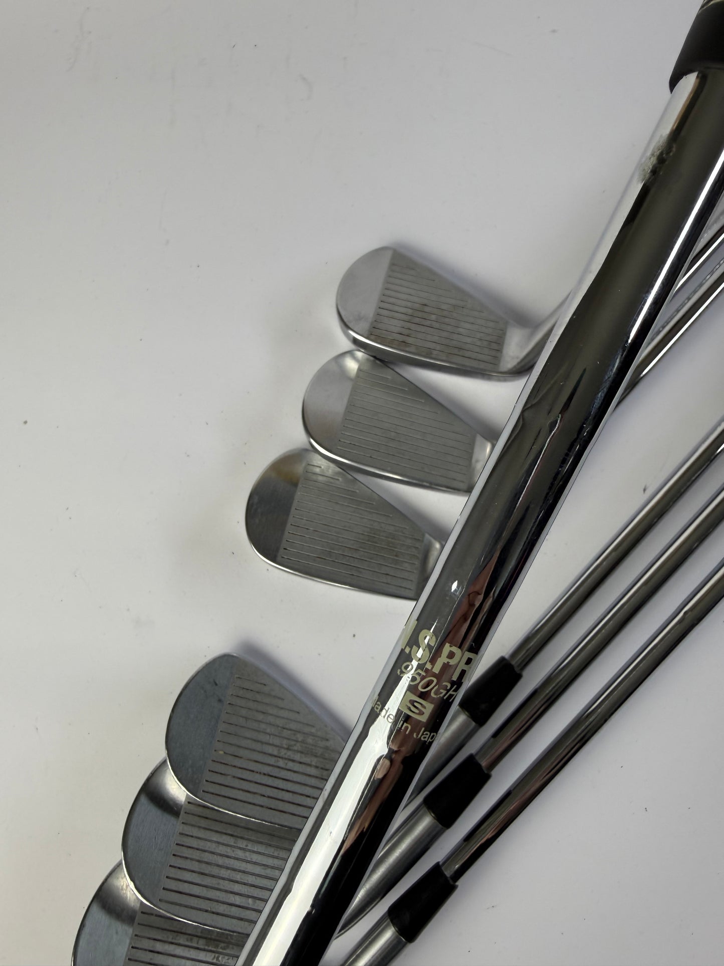 Srixon Z565 and Z765 Irons 4-PW - Right Handed (+-“)