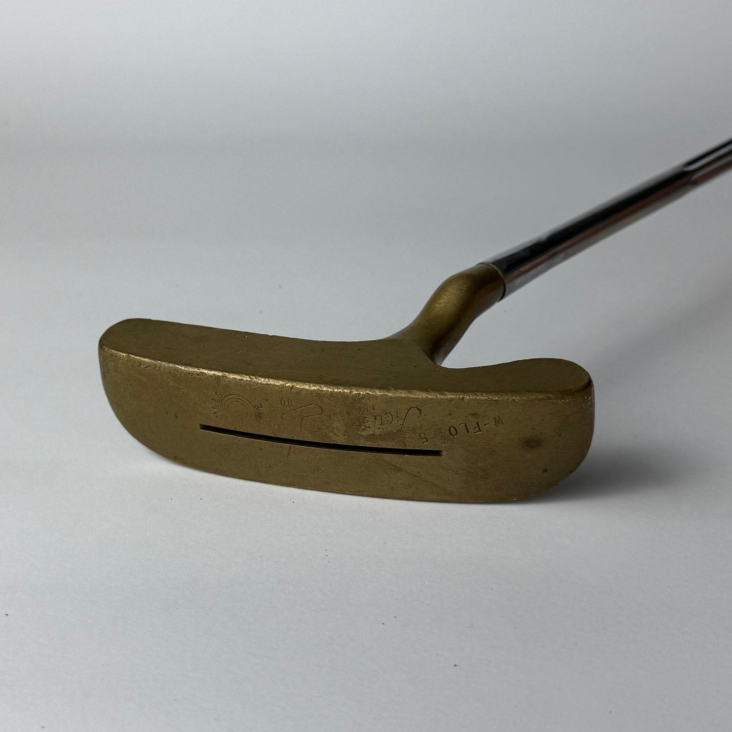 Acushnet Bullseye Putter - Right Handed (35.75”)